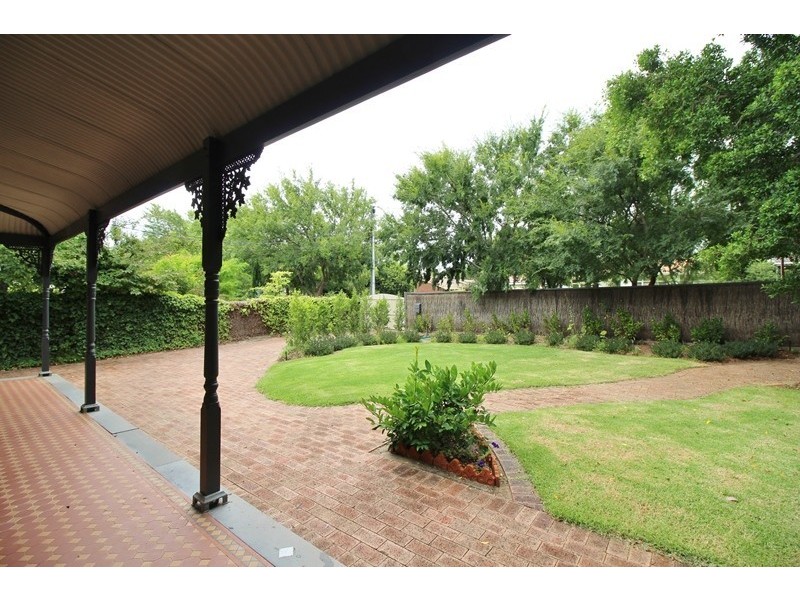 17 Alpha Street, Kensington Park SA 5068