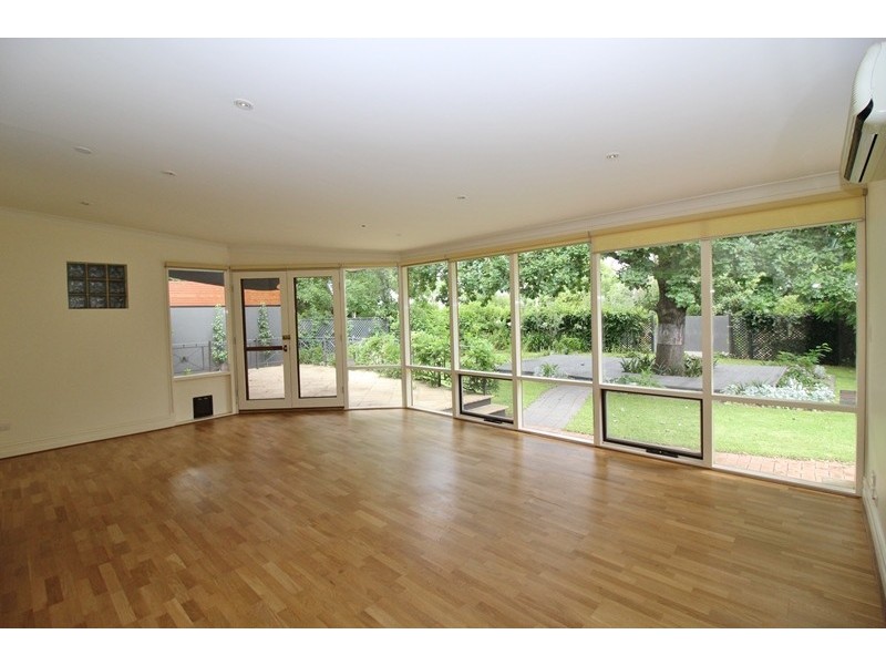 17 Alpha Street, Kensington Park SA 5068