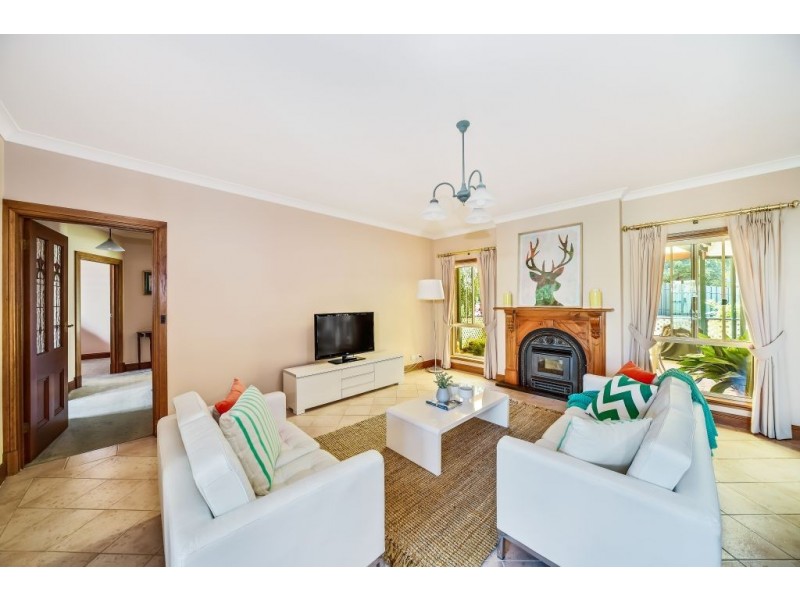 3 Walker Place, Highbury SA 5089