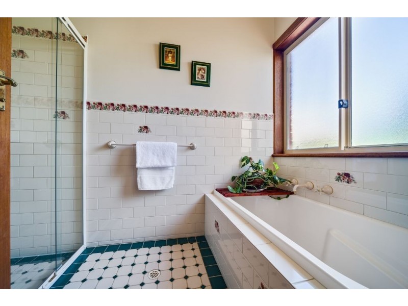 3 Walker Place, Highbury SA 5089