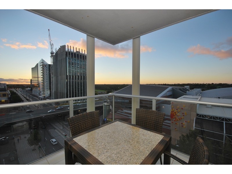 916/91 – 97 North Terrace, Adelaide SA 5000