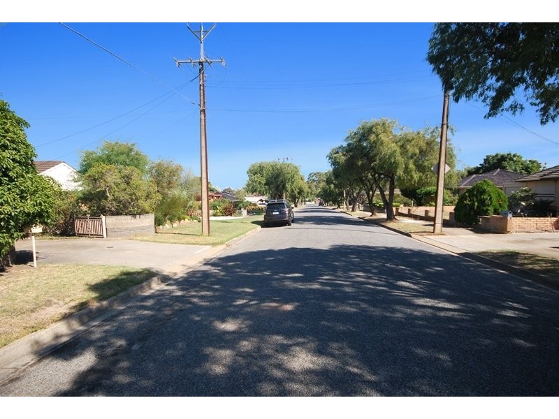 24 The Parade, Holden Hill SA 5088