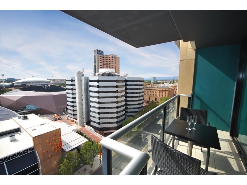 1304/102 – 105 North Terrace, Adelaide SA 5000