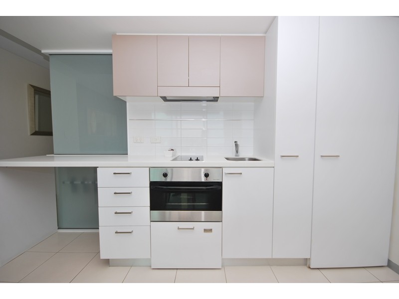 1304/102 – 105 North Terrace, Adelaide SA 5000