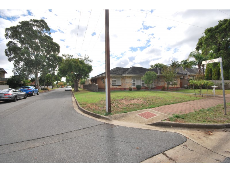 11 Glamis Avenue (Corner of Strathmore Avenue), Tranmere SA 5073