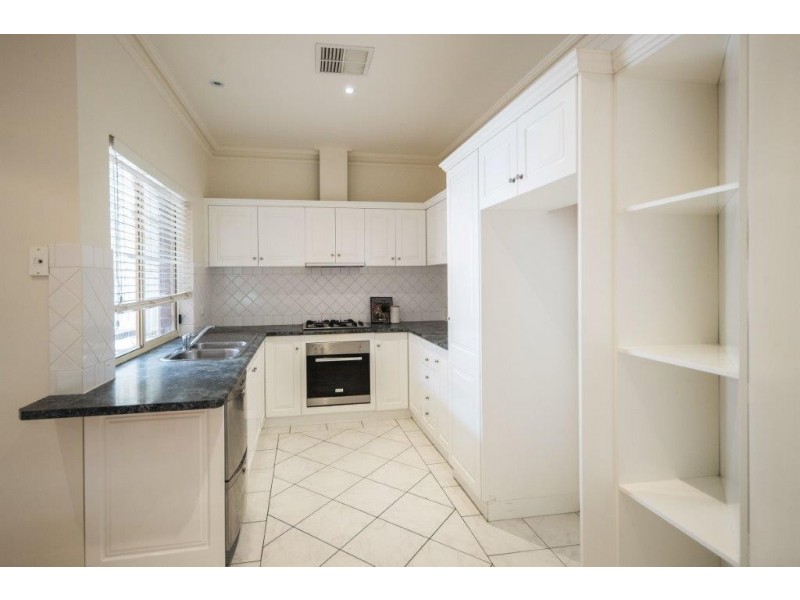 38 Davies Avenue (Corner of Barons Street), Tranmere SA 5073