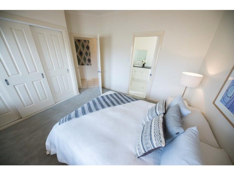 38 Davies Avenue (Corner of Barons Street), Tranmere SA 5073