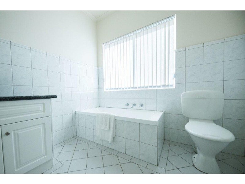 38 Davies Avenue (Corner of Barons Street), Tranmere SA 5073