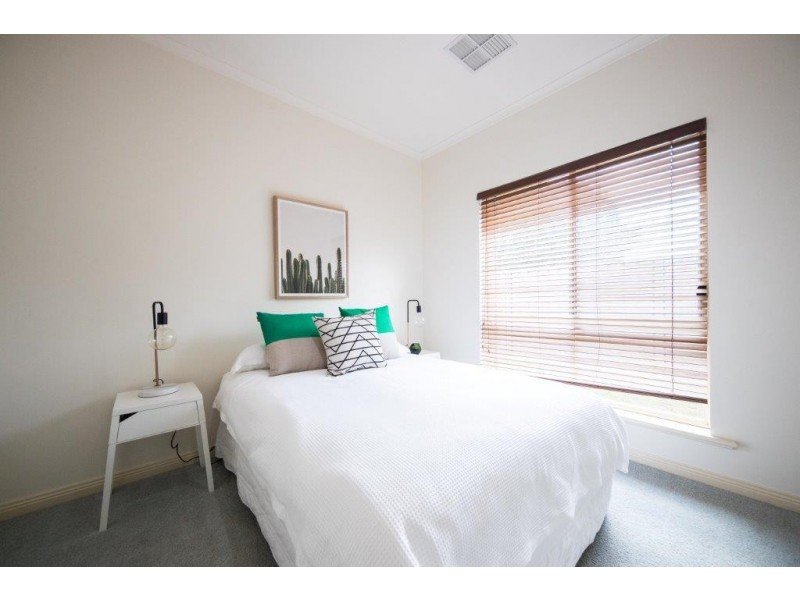 38 Davies Avenue (Corner of Barons Street), Tranmere SA 5073