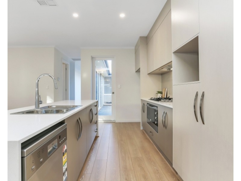 28B Meadow Avenue, Campbelltown SA 5074