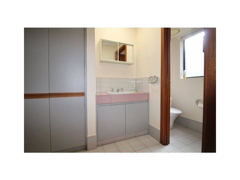 1 Doreen Street, Vale Park SA 5081