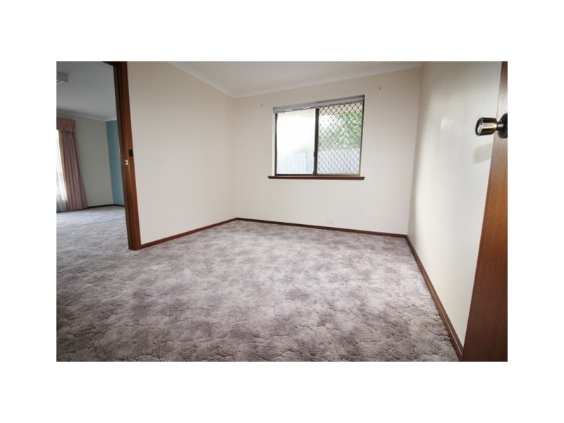 1 Doreen Street, Vale Park SA 5081