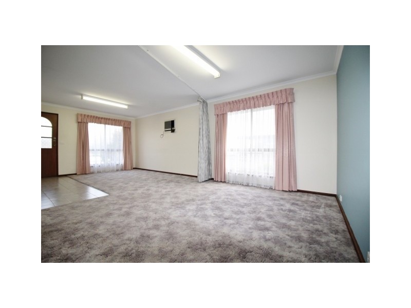 1 Doreen Street, Vale Park SA 5081