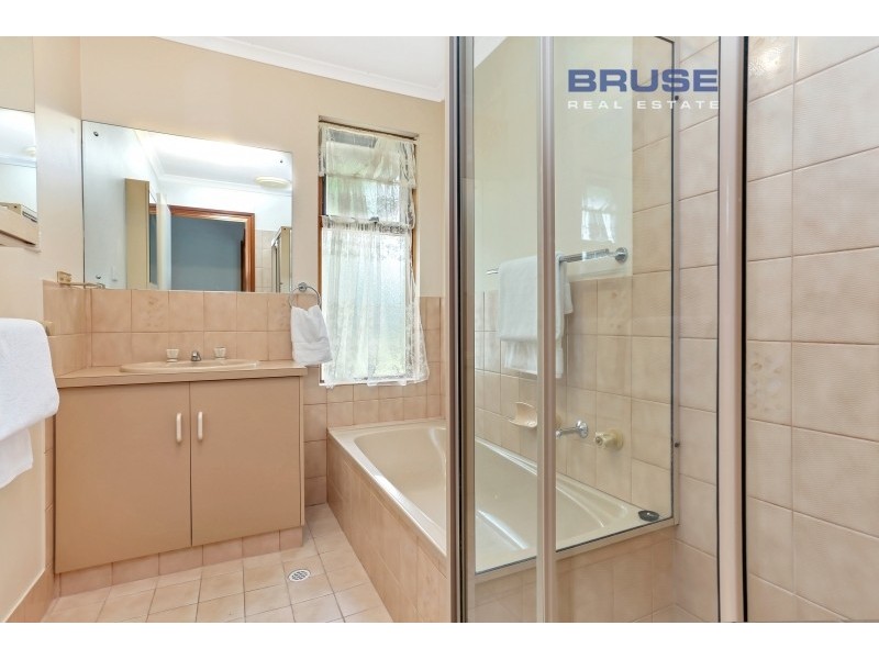 12 Giles Road, Rostrevor SA 5073