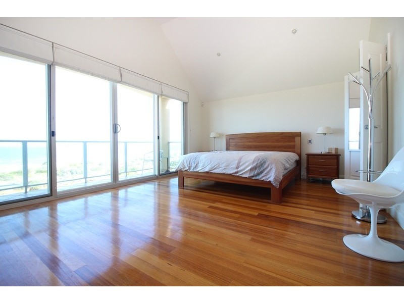 8 Bucknall Court, Tennyson SA 5022