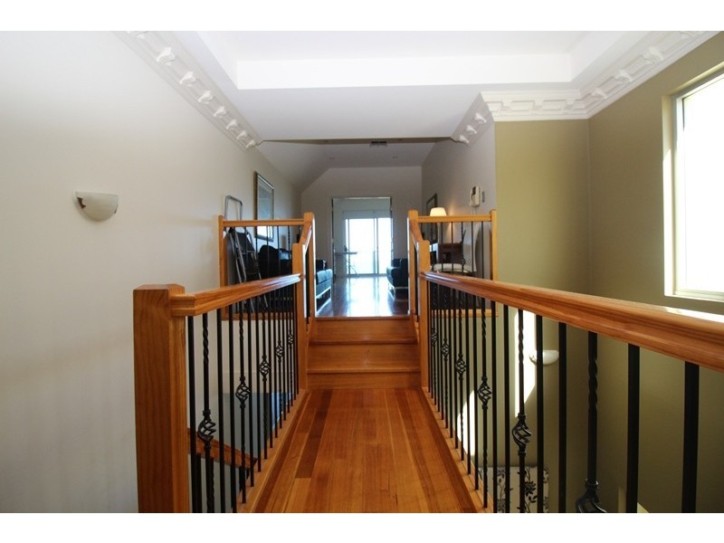 8 Bucknall Court, Tennyson SA 5022