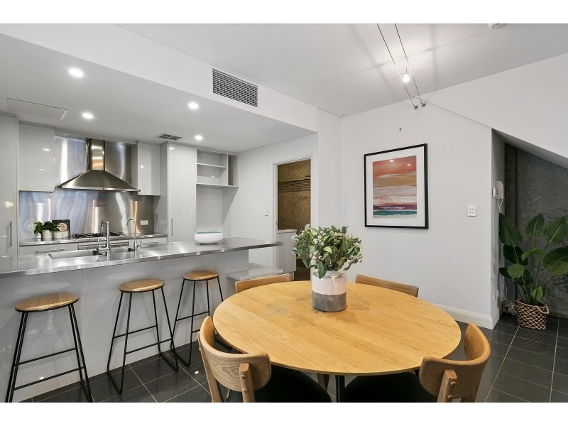 Res 3/21 Russell Street, Adelaide SA 5000