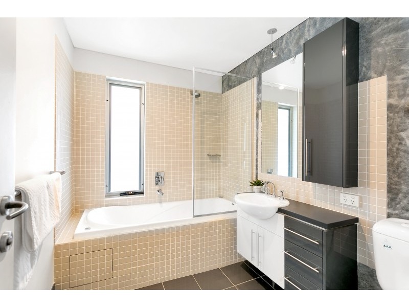 Res 3/21 Russell Street, Adelaide SA 5000