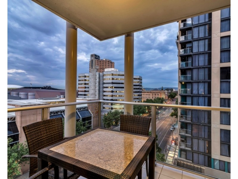 802/96 North Terrace, Adelaide SA 5000