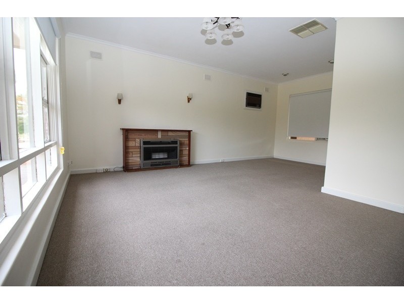 16 Hilda Avenue, Newton SA 5074