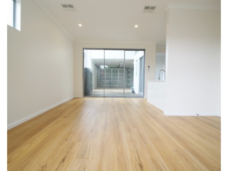 1/8 Tandanya Avenue, Hectorville SA 5073