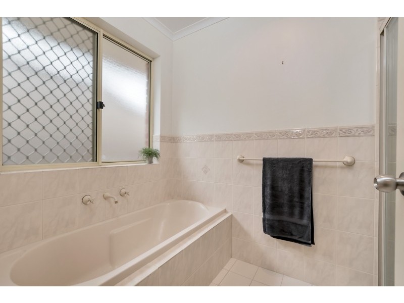 5 Derwent Avenue, Rostrevor SA 5073