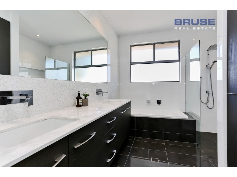 8B Johnson Avenue, Rostrevor SA 5073