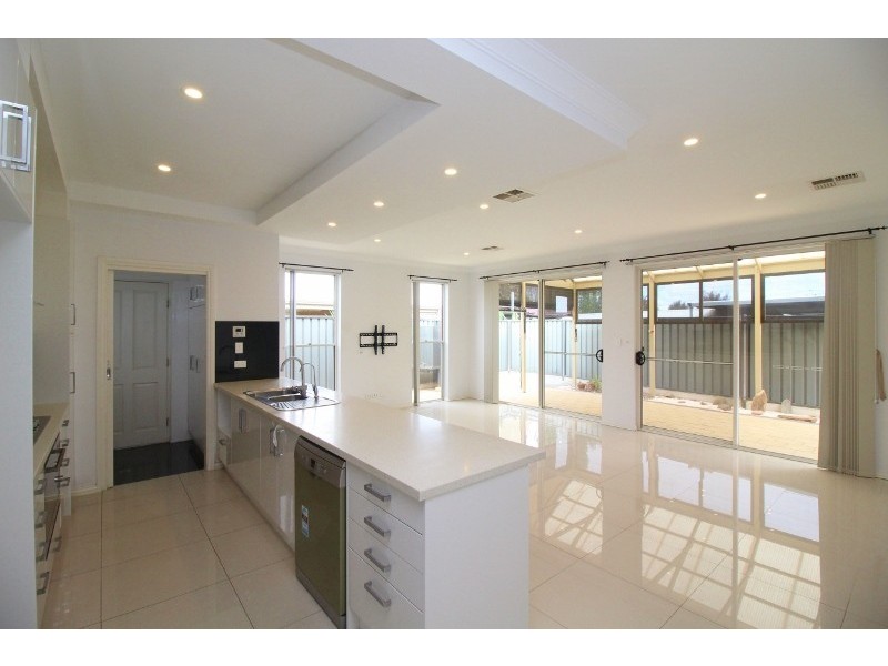 15A Carona Avenue, Gilles Plains SA 5086