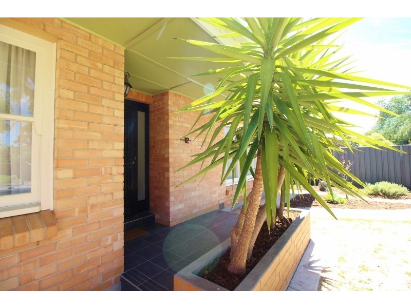 12 Brussels Street, Broadview SA 5083