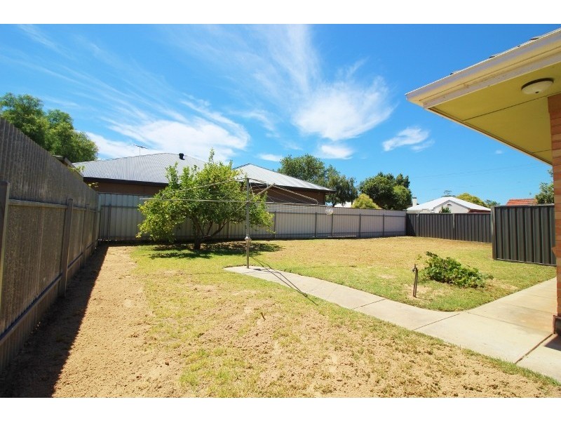 12 Brussels Street, Broadview SA 5083