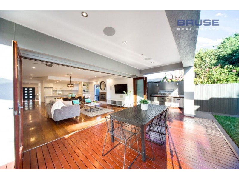 16 Dinwoodie Avenue, Clarence Gardens SA 5039