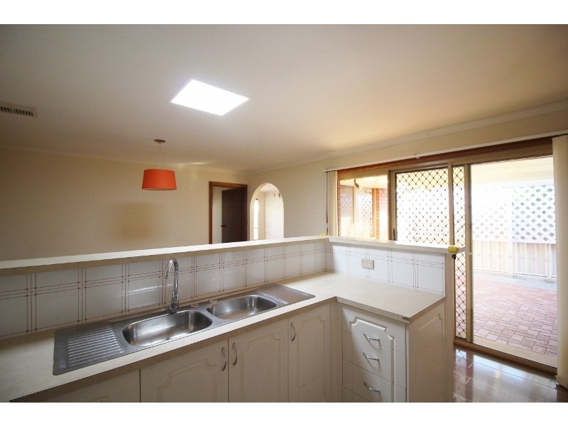 12A Willow Drive, Paradise SA 5075