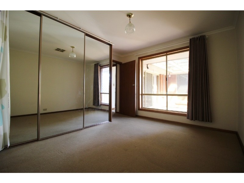 12A Willow Drive, Paradise SA 5075