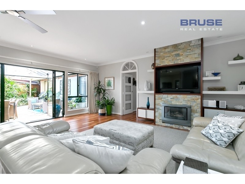 4 Bradman Court, Kensington Park SA 5068