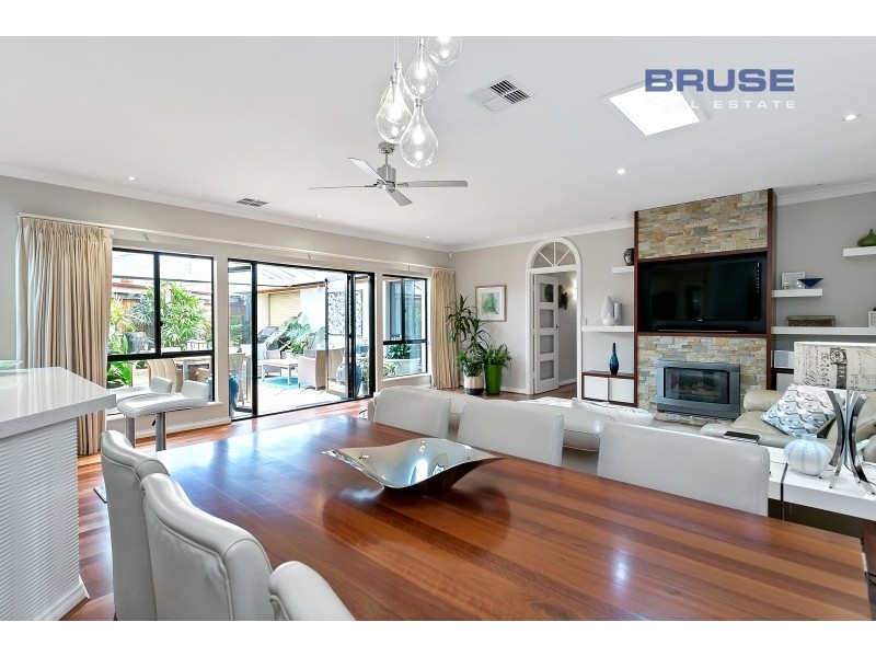 4 Bradman Court, Kensington Park SA 5068