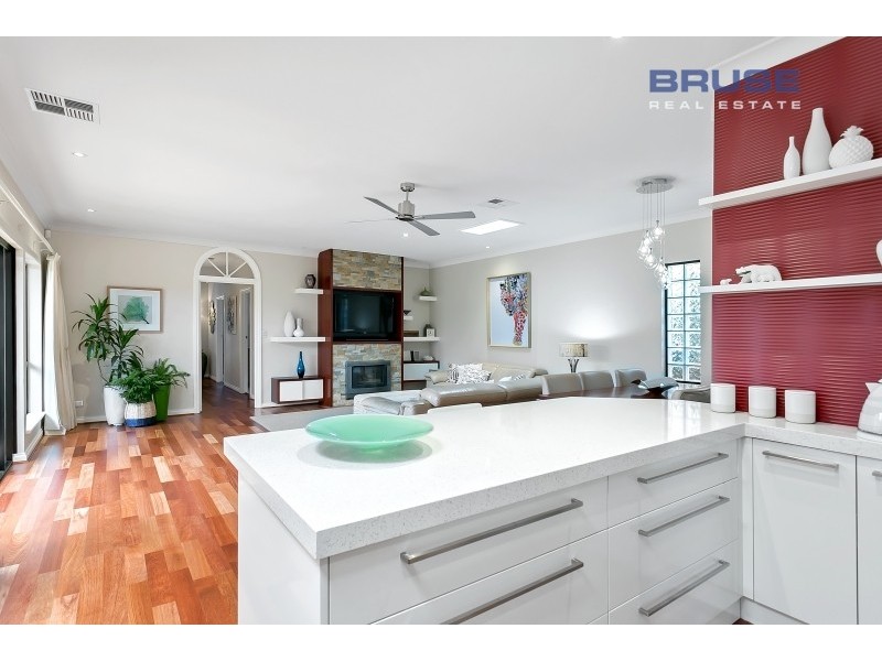 4 Bradman Court, Kensington Park SA 5068