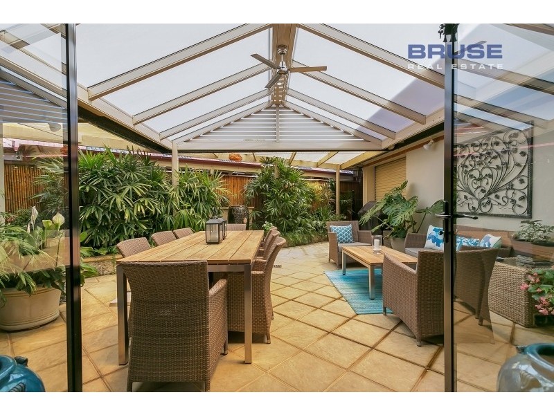 4 Bradman Court, Kensington Park SA 5068