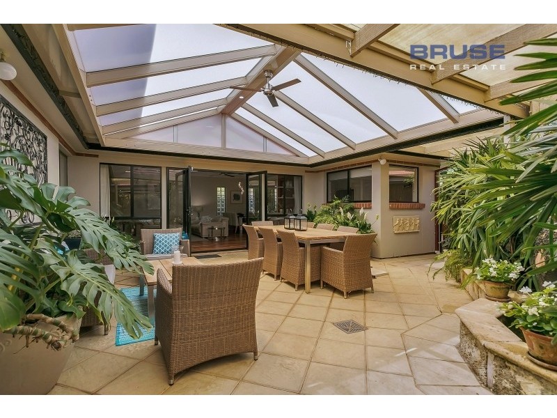 4 Bradman Court, Kensington Park SA 5068