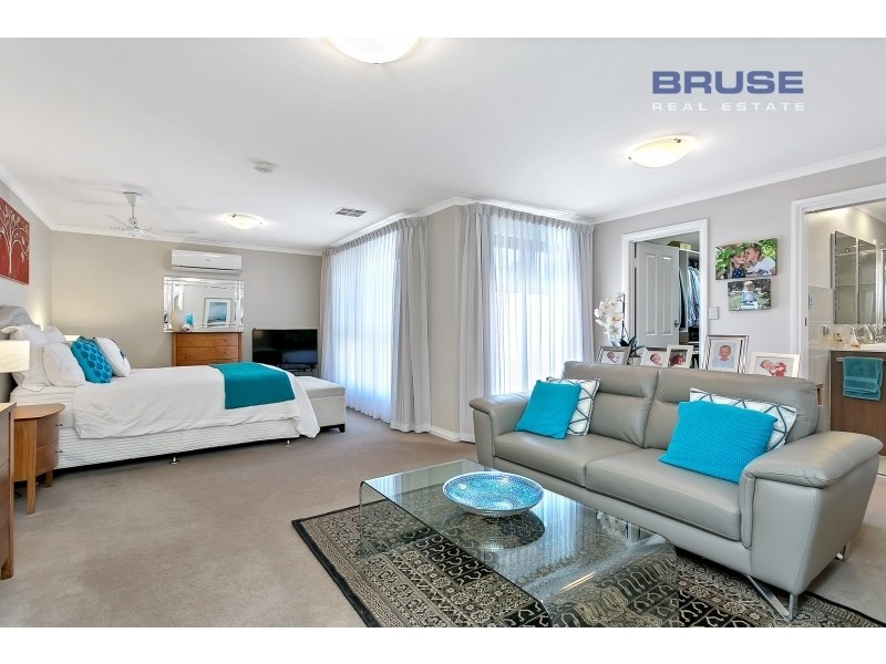 4 Bradman Court, Kensington Park SA 5068