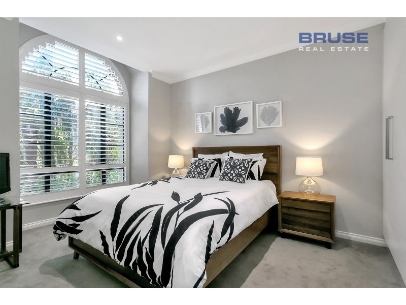 4 Bradman Court, Kensington Park SA 5068