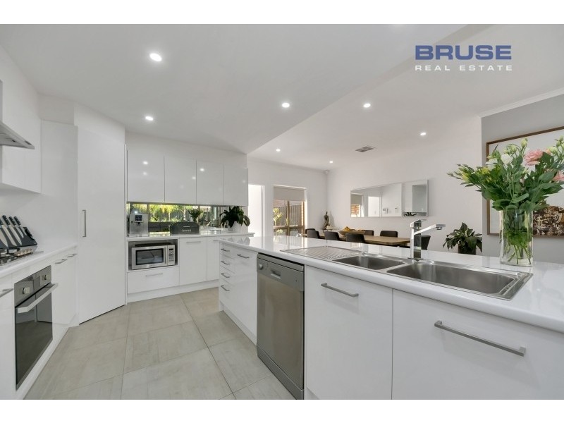 9A Meadow Avenue, Campbelltown SA 5074