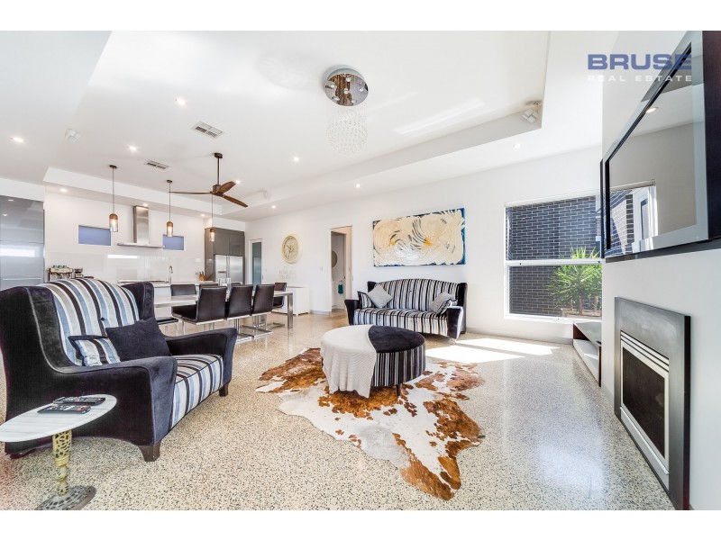 5 Sage Crescent, Woodville West SA 5011