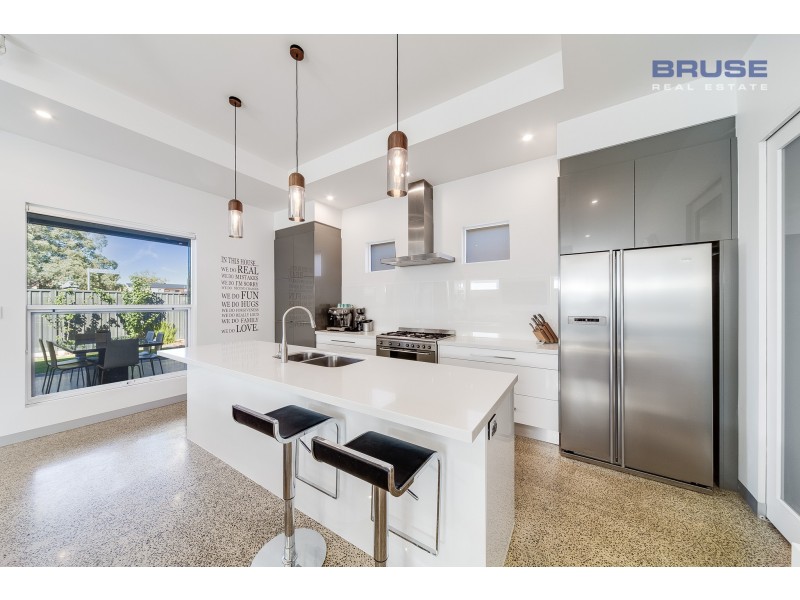 5 Sage Crescent, Woodville West SA 5011