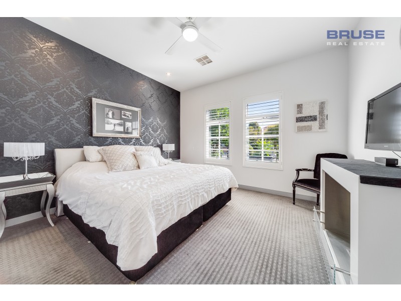 5 Sage Crescent, Woodville West SA 5011