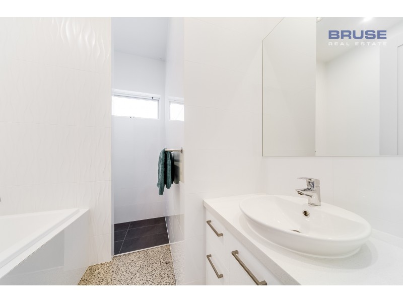 5 Sage Crescent, Woodville West SA 5011