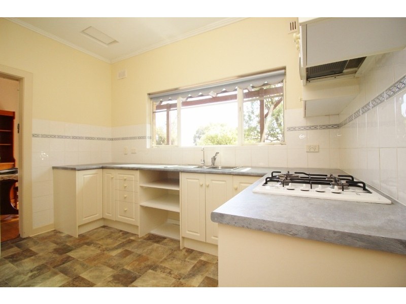 1 Iona Avenue, Woodforde SA 5072