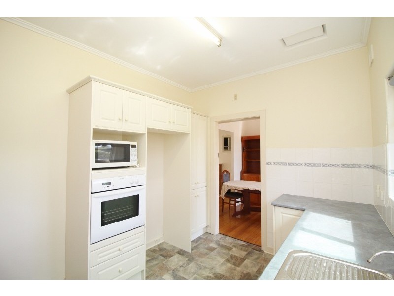 1 Iona Avenue, Woodforde SA 5072