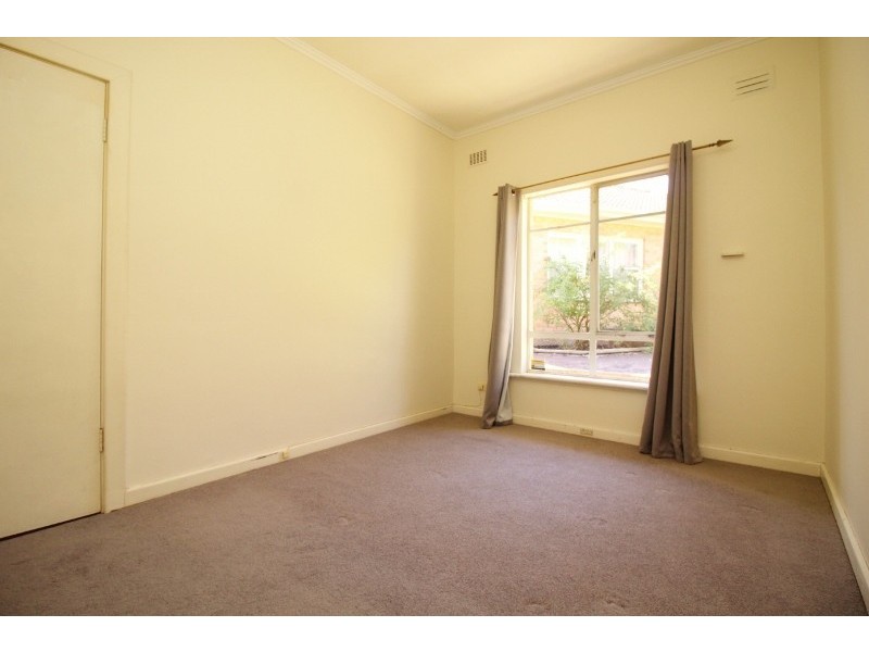 1 Iona Avenue, Woodforde SA 5072