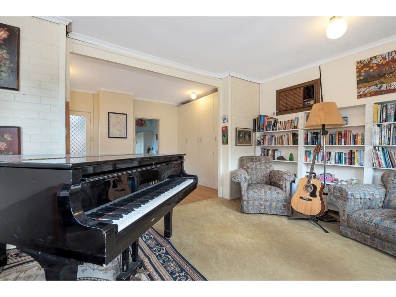 9 Moyle Avenue, Rostrevor SA 5073