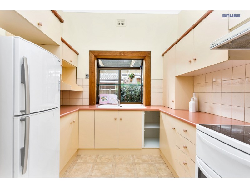 18 Myall Avenue, Kensington Gardens SA 5068